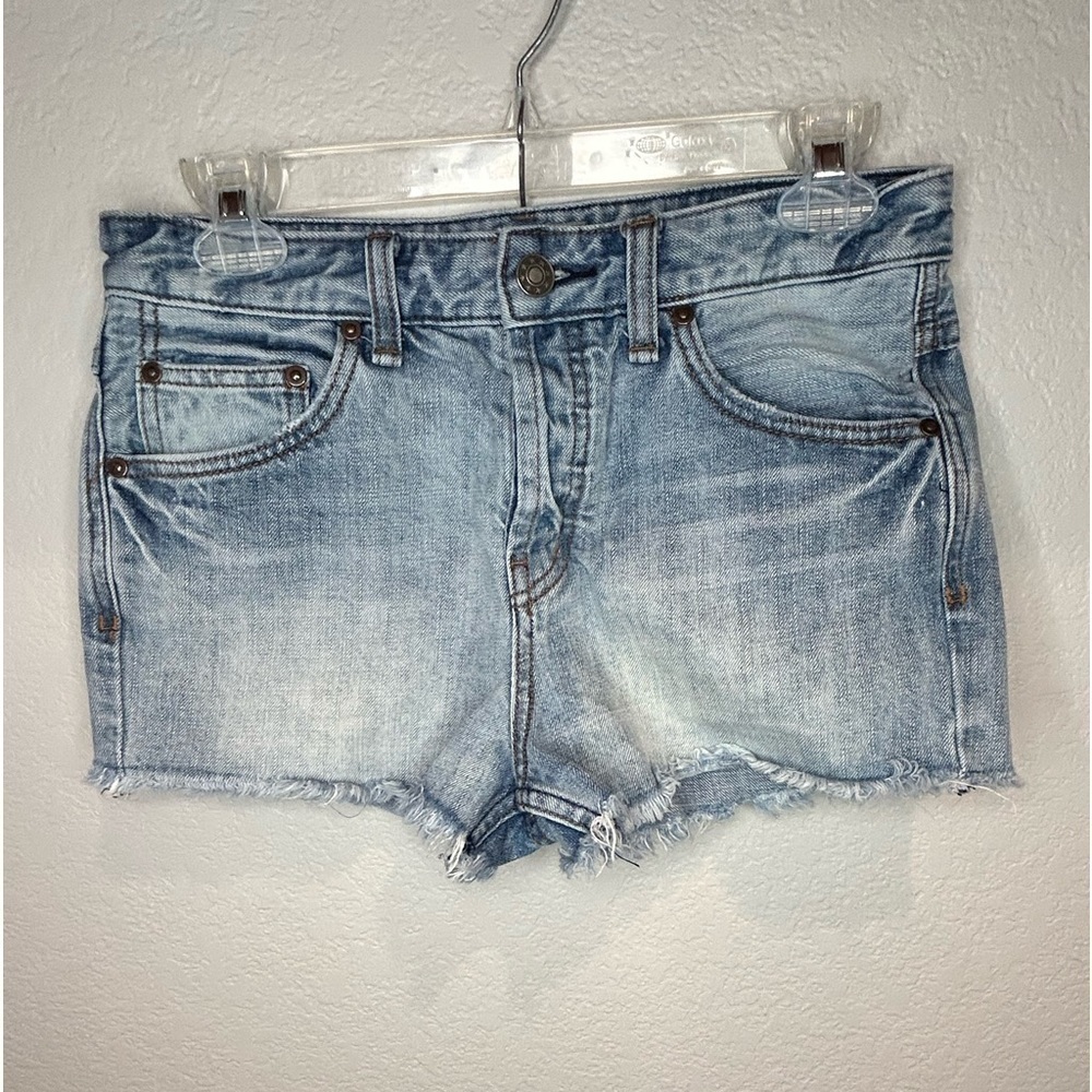 WJ4. Free People Denim Shorts Sz waist 26